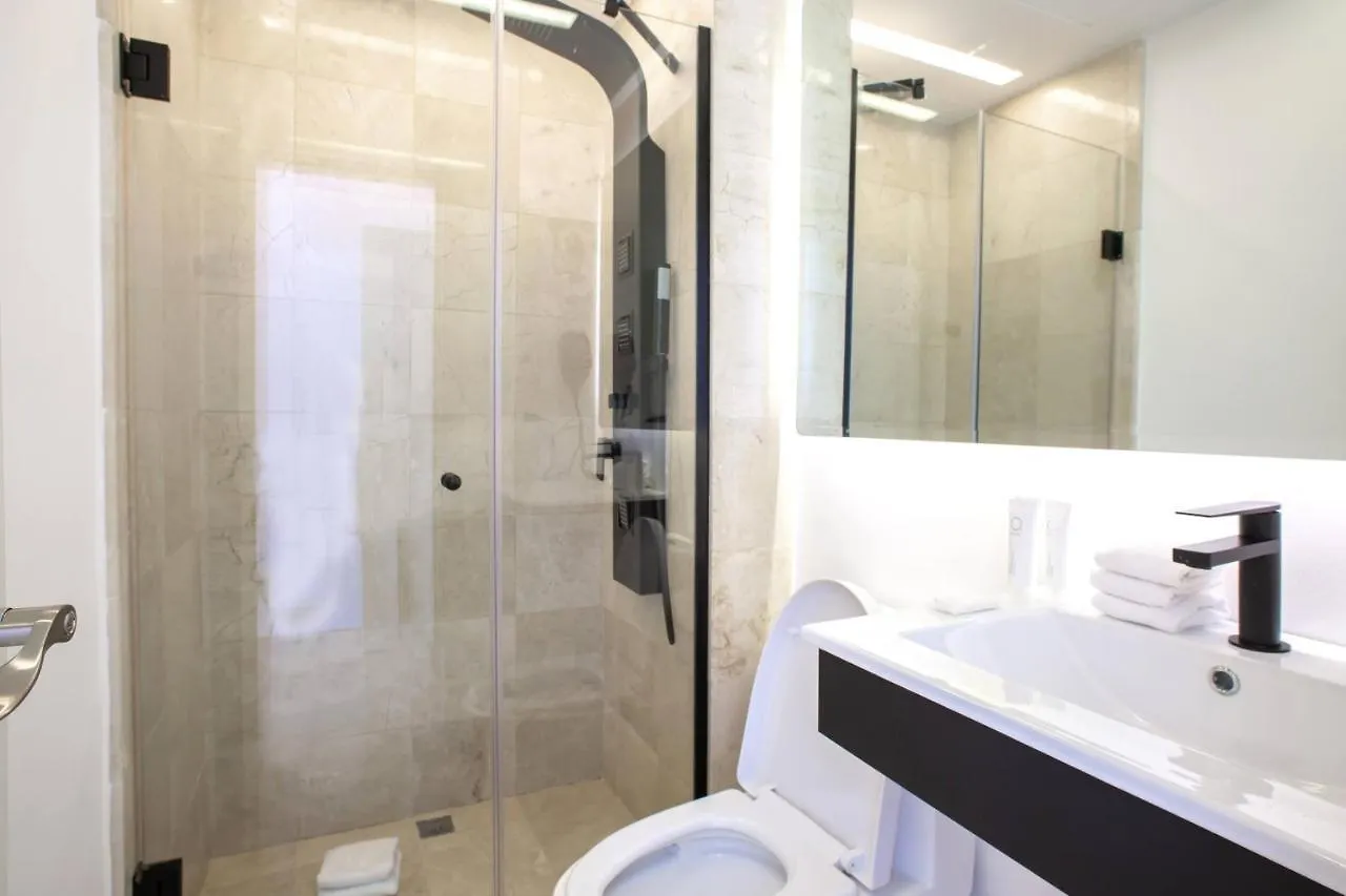 Cana Rock Condos Infinity Pool & Beach Club Punta Cana 0*,